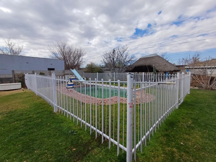 3 Bedroom Property for Sale in Freemanville North West